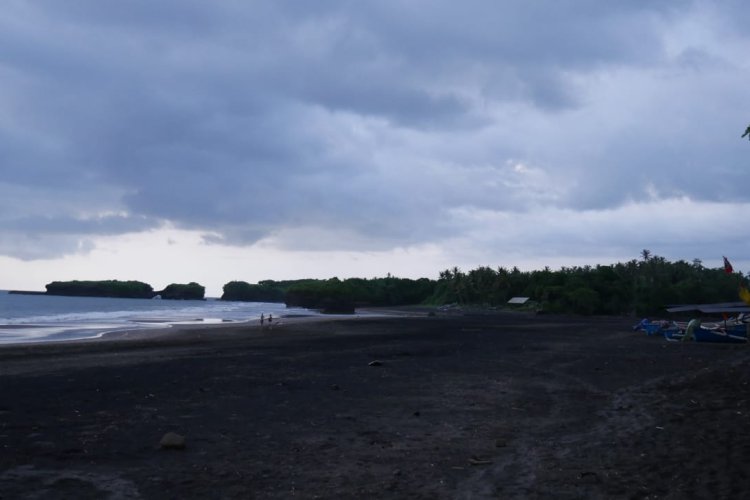 Keindahan Pantai Kelecung Tabanan, Jadi Surga Tersembunyi di Bali 