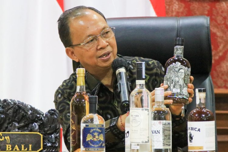 Gubernur Wayan Koster Semangati Stakeholder Arak Bali Gotong Royong Wujudkan Arak Bali sebagai Minuman Ketujuh Spirit Dunia