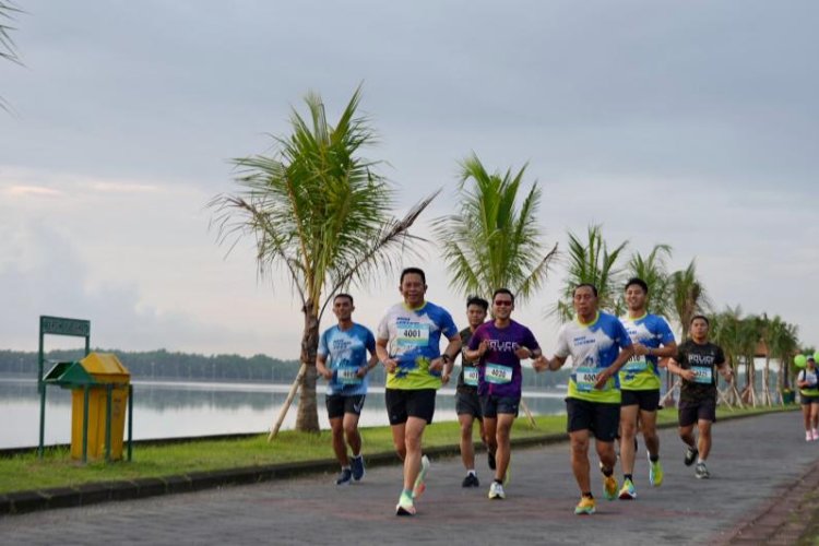 *Kapolda Bali Ikuti Lomba Lari Misi Lestari 2022*