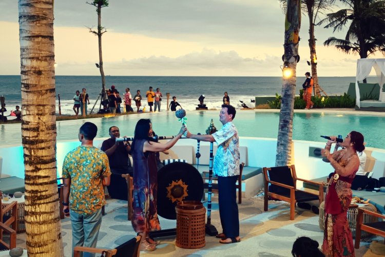 Moonstone Beach Lounge: Hadir Dengan Nuansa Budaya Lokal Dan Modern Pertama di Bali