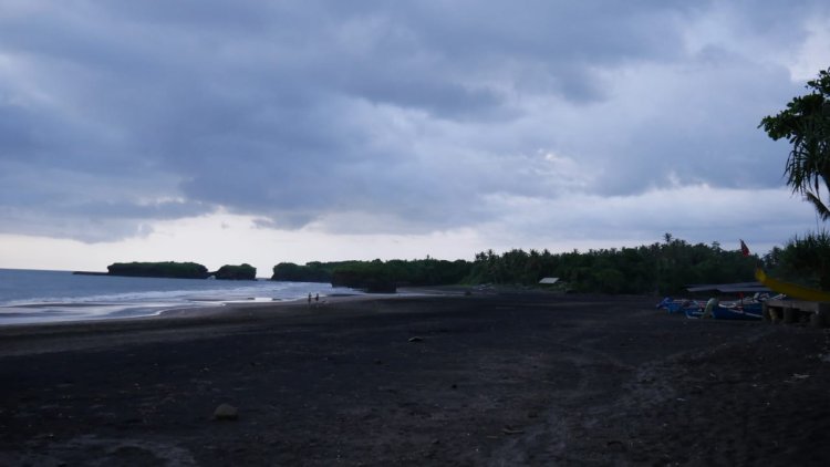 Keindahan Pantai Kelecung Tabanan, Jadi Surga Tersembunyi di Bali 