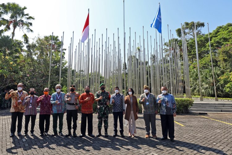 GPDRR 2022, Bendera Merah Putih dan Bendera PBB Berkibar di Bali