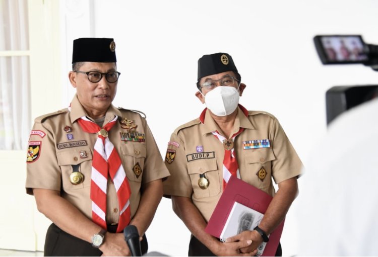 Presiden Jokowi Terima Kunjungan Kwarnas Gerakan Pramuka  Read more: https://setkab.go.id/presiden-jokowi-terima-kunjungan-kwarnas-gerakan-pramuka/