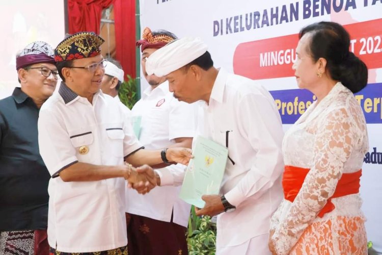 Catatkan Sejarah, Gubernur Wayan Koster Kembali Tuntaskan Konflik Tanah Selama 93 Tahun di Mumbul-Badung