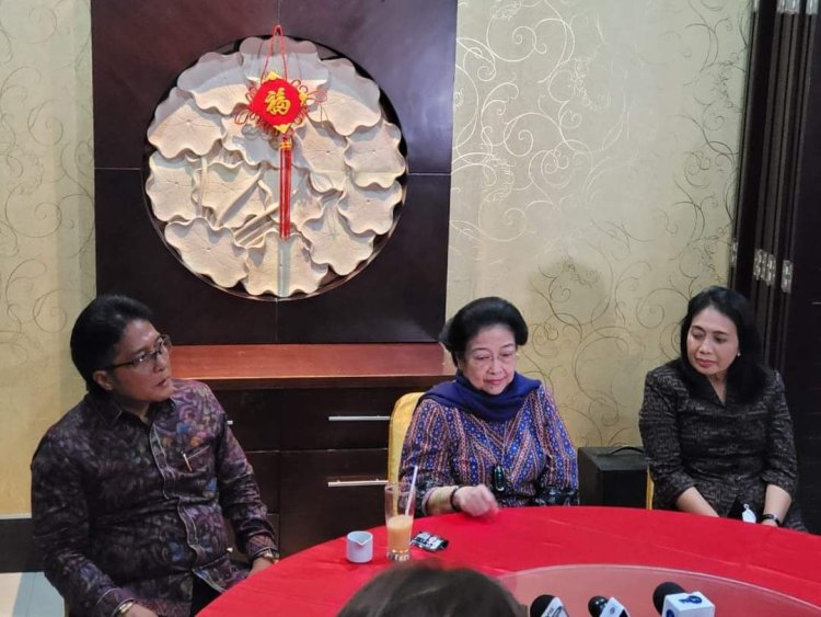 Megawati Soekarnoputri Cairkan Hubungan Wayan Koster dengan Giri Prasta