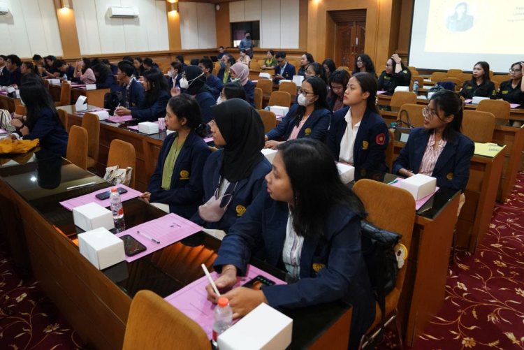 UPT Bahasa Unud Gelar Pelatihan Udayana Academic English Proficiency Test 2023 Bagi Mahasiswa