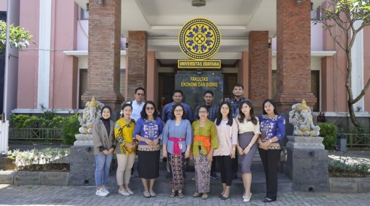 FEB Unud Terima Kunjungan Study Banding dari Magister Ilmu Ekonomi FEB Universitas Palangka Raya