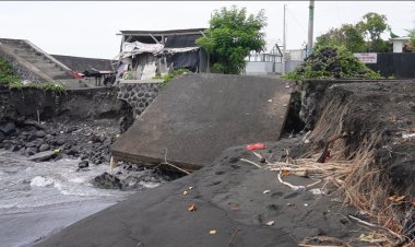 Akhirnya Jebol, Akses Petani Garam Lumpuh