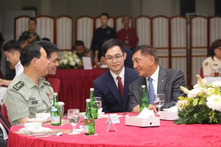 Menhan Sjafrie Hadiri Jamuan Makan Malam Bersama Delegasi Tentara Pembebasan Rakyat Tiongkok (CPLA)