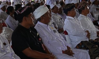 PSN Rayakan HUT ke - 26, Sekaligus Lantik Anggota LBH Sevanam Dharma Çanti Bantu Pemangku Bali