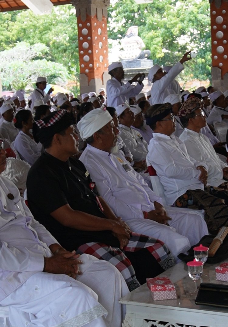 PSN Rayakan HUT ke - 26, Sekaligus Lantik Anggota LBH Sevanam Dharma Çanti Bantu Pemangku Bali
