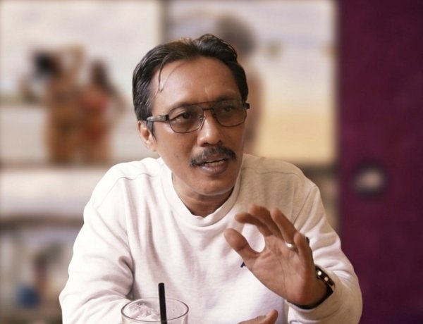 Heboh Medsos Bali! Unggahan Bikini dan Adegan Mesra Oknum Senator Tuai Sorotan Publik