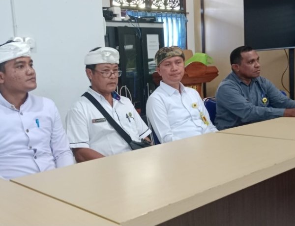 Pansus TRAP DPRD Turun ke Yeh Malet, Pengempon Pura Masceti Serahkan Bukti Tanah Pelaba