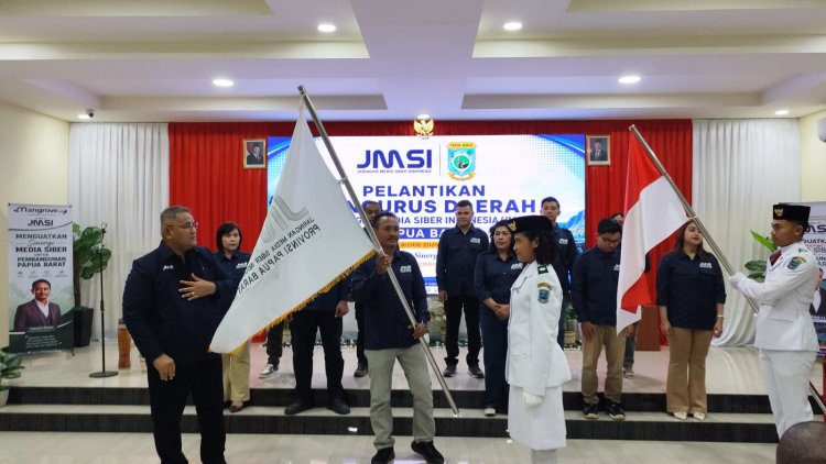Valentino Wanma Resmi Pimpin JMSI Papua Barat, Teguh Santosa Tekankan Profesionalisme Media Siber