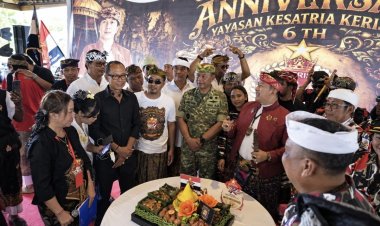 Angin Kencang Buka Backdrop Saat Jro Bima akan Berpidato di HUT ke-6 YKKB, Serukan “Mulat Sarira, Nyujur Rahayu”