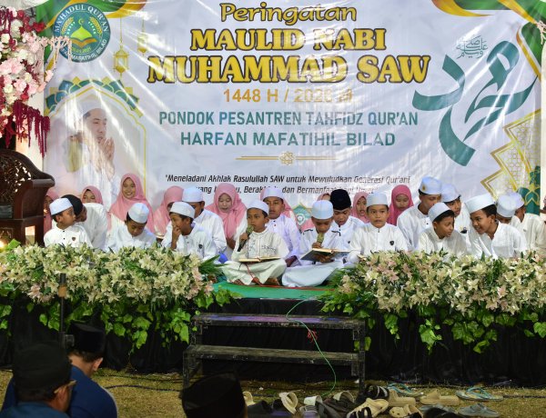 Maulid Nabi di Ponpes Harfan Mafatihil Bilad, Haji Harun Tekankan Generasi Qurani Berakhlak