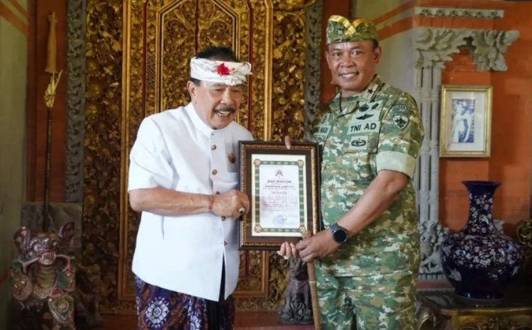 Jelang HUT ke-81 TNI, Danrem 163/Wira Satya Silaturahmi ke Puri Agung Ubud