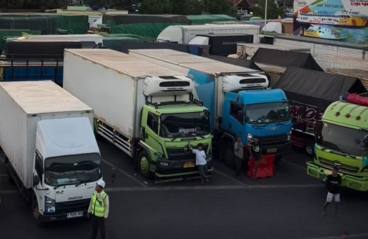 Blokade Truk Lumpuhkan Pelabuhan Ketapang, Arus Jawa-Bali Tersendat 6 Jam