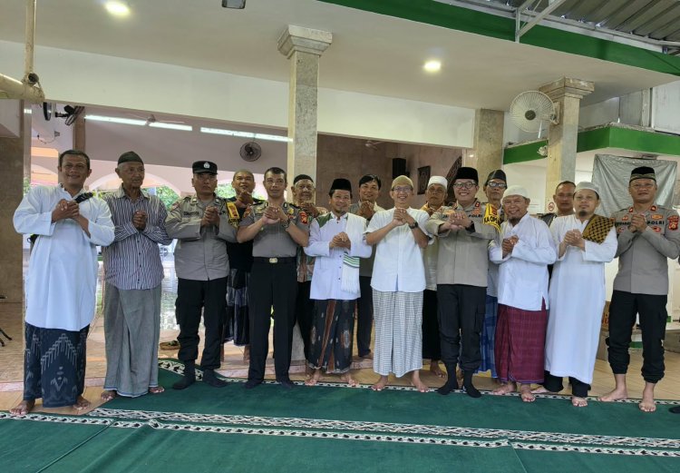 Kapolres Gianyar Sambangi Masjid Chandra Asri, Perkuat Toleransi dan Kedekatan dengan Masyarakat